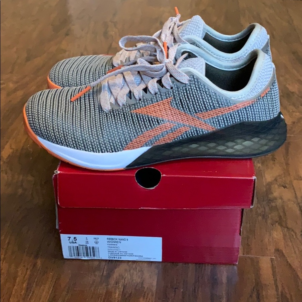 Women’s size 7.5 Reebok Nano 9